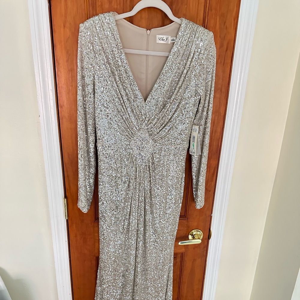 Sequined long Eliza J evening gown - Picture 5 of 6